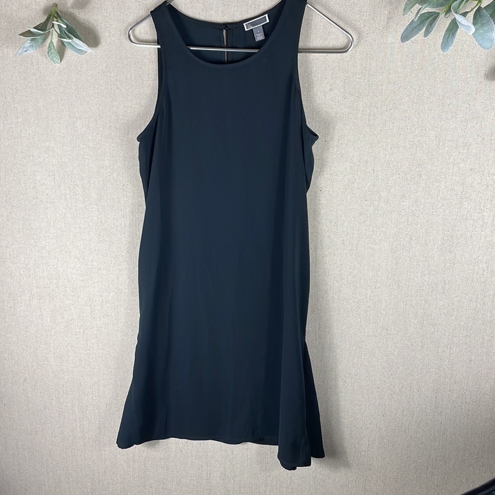 Chelsea 28 > Sleeveless Little Black Dress Small - Picture 4 of 6